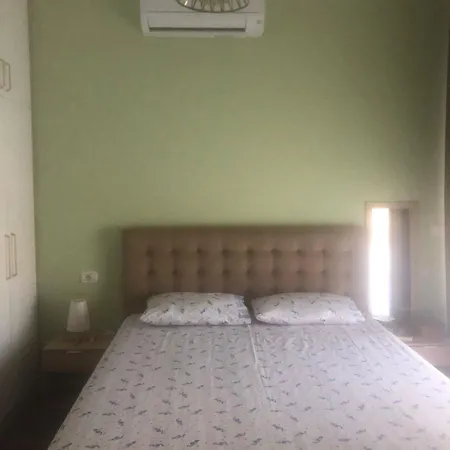 36 Apartment *